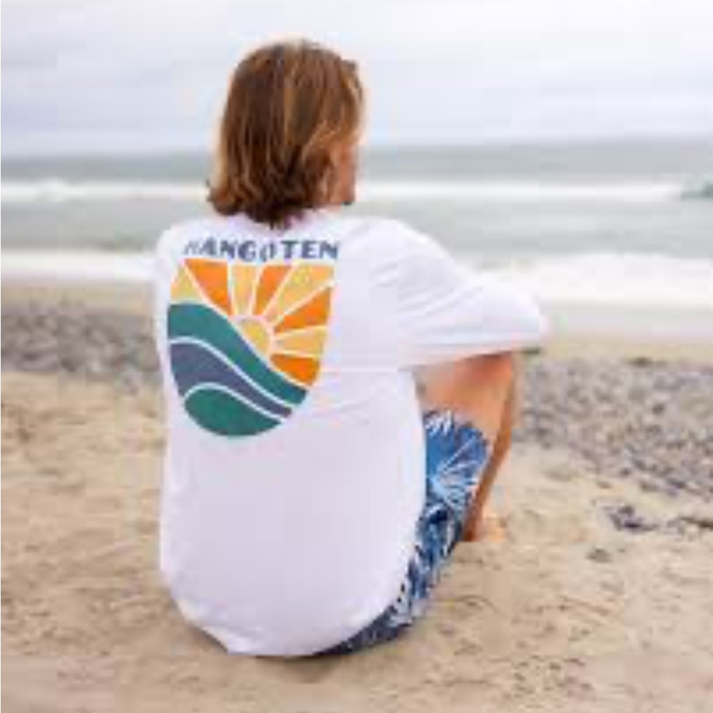 Hang Ten White Long Sleeve Tee with Vibrant Graphic